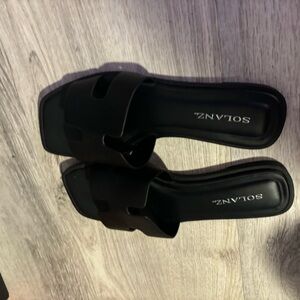 Solanz Black Classy Sandals